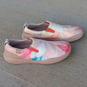 Onehorse Pink Floral Slip On Shoes